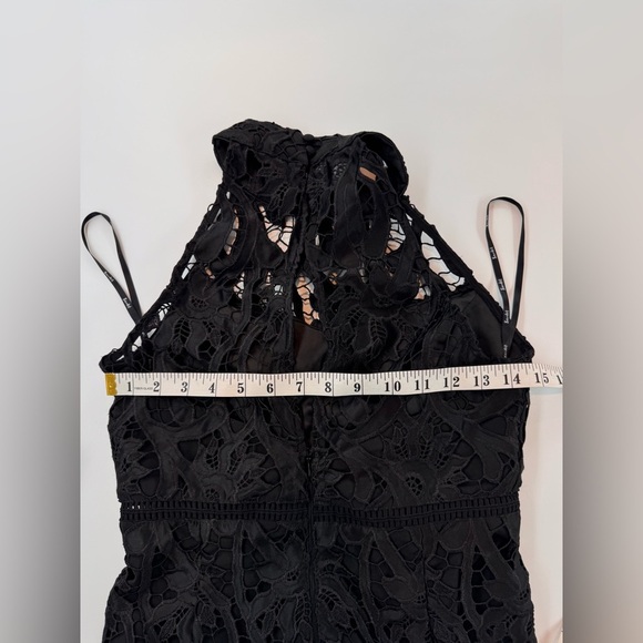 BARDOT Sz6/Sm ISA EMBROIDERED SLEEVELESS LACE STRETCH PENCIL DRESS BLACK - Picture 9 of 9